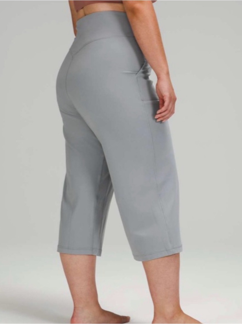 Lululemon Align Wide Leg Super-High-Rise Crop *23"
Rhino Grey